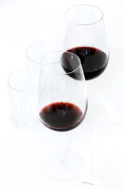 In Celebration of Hafez Day: Shiraz Wine and Grapes 4 shiraz wine